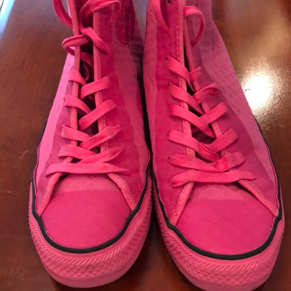 Hot Pink Converse - Picture 2 of 4